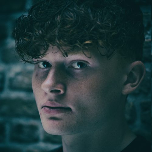 Ray – Studio
